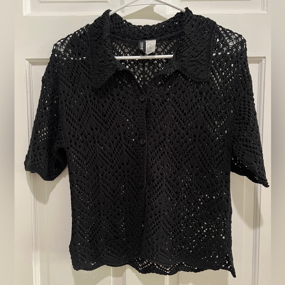 H&M crochet button down short sleeve top cover up